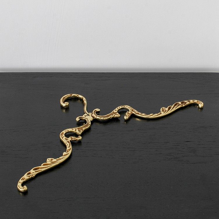Vintage Messing-Kleiderbügel P – Antique Brass Hook Bewertung und Preis